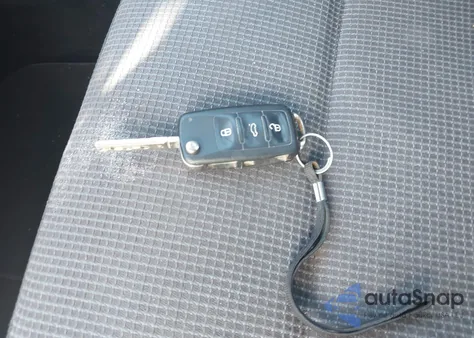 2010 Volkswagen Golf 4-Door из США, поврежденный, VIN WVWDA7AJ9AW269269